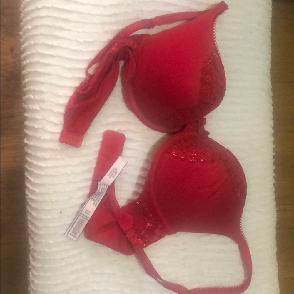 Victoria’s Secret bra